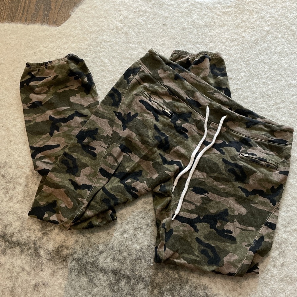 monrow camo drawstring sweatpants